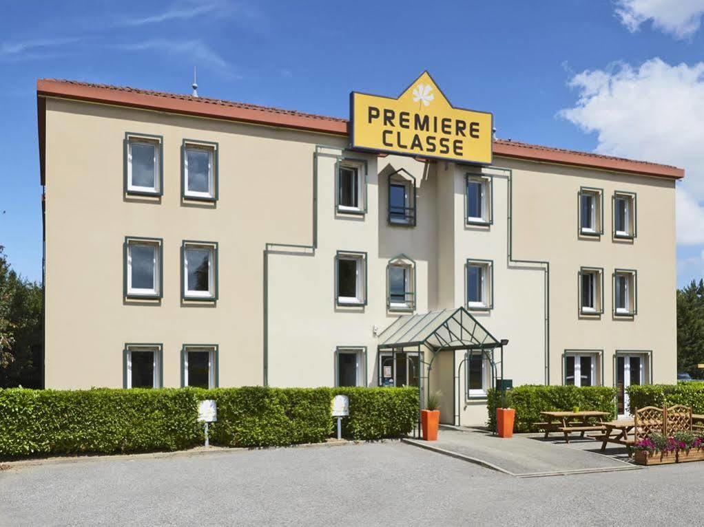 Hotel F1 Lyon Genay Massieux Exterior photo